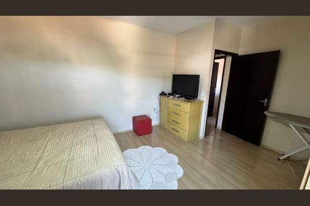 Casa à venda com 4 quartos, 256m² em Jardim Santana, Campinas