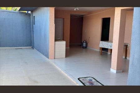 Casa à venda com 256m², 4 quartos e 2 vagas