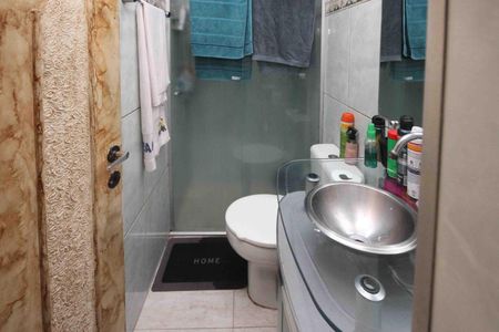 Apartamento à venda com 45m², 2 quartos e 1 vaga Apartamento à venda com 45m², 2 quartos e 1 vagaBanheiro