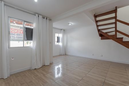 Sala de casa de condomínio à venda com 3 quartos, 115m² em Parque Santa Fé, Porto Alegre