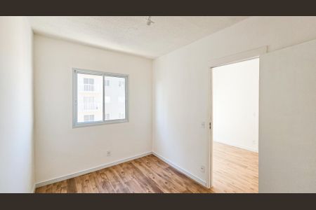 Quarto 1 de apartamento para alugar com 2 quartos, 44m² em Vila Sul Americana, Carapicuíba