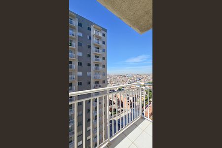 Sacada de apartamento para alugar com 2 quartos, 44m² em Vila Sul Americana, Carapicuíba