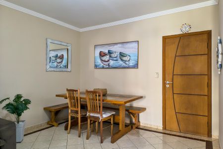 Apartamento para alugar com 107m², 3 quartos e 2 vagas Apartamento para alugar com 107m², 3 quartos e 2 vagasSala