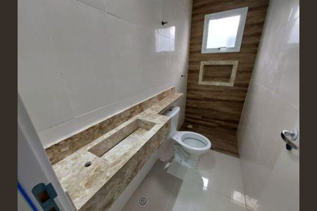 Casa à venda com 144m², 3 quartos e 2 vagas