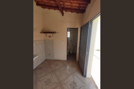 Casa à venda com 118m², 2 quartos e 3 vagas
