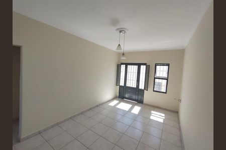 Casa à venda com 118m², 2 quartos e 3 vagas