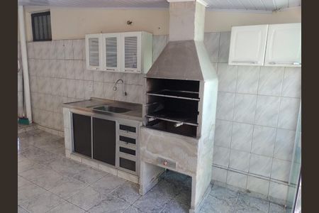 Casa à venda com 118m², 2 quartos e 3 vagas