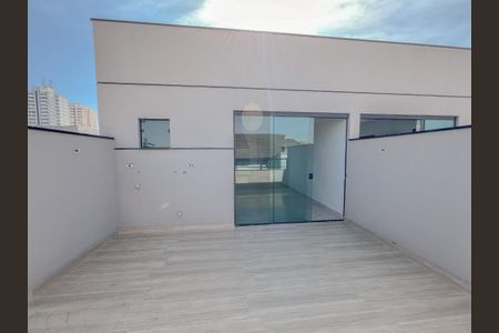 Casa à venda com 50m², 2 quartos e 2 vagas