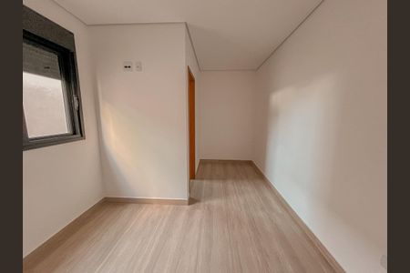 Casa à venda com 50m², 2 quartos e 2 vagas
