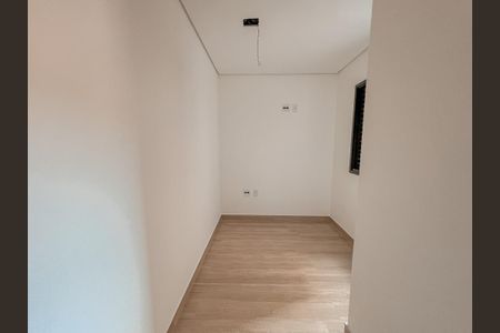 Casa à venda com 50m², 2 quartos e 2 vagas