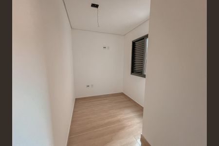 Casa à venda com 50m², 2 quartos e 2 vagas