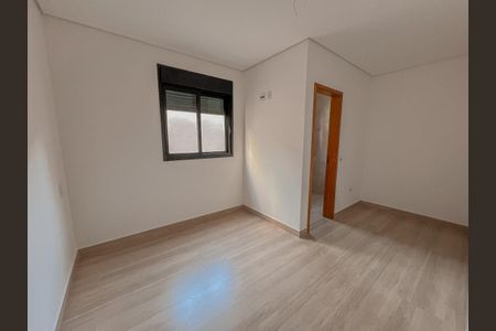 Casa à venda com 50m², 2 quartos e 2 vagas