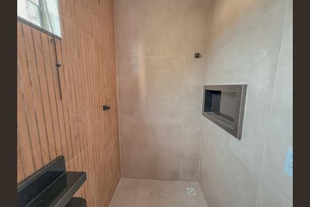 Casa à venda com 50m², 2 quartos e 2 vagas