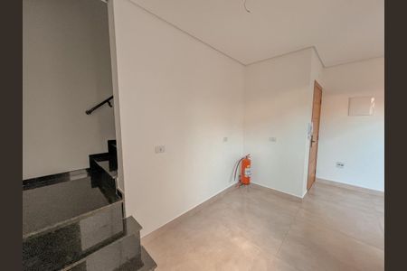 Casa à venda com 50m², 2 quartos e 2 vagas