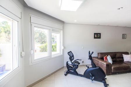 Casa de condomínio à venda com 570m², 4 quartos e 4 vagas Casa de condomínio à venda com 570m², 4 quartos e 4 vagasSala
