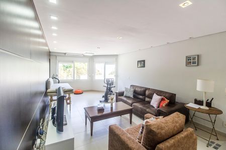 Casa de condomínio à venda com 570m², 4 quartos e 4 vagas Casa de condomínio à venda com 570m², 4 quartos e 4 vagasSala