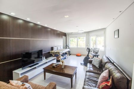 Casa de condomínio à venda com 570m², 4 quartos e 4 vagas Casa de condomínio à venda com 570m², 4 quartos e 4 vagasSala