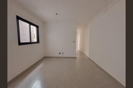 Casa à venda com 47m², 2 quartos e 1 vaga