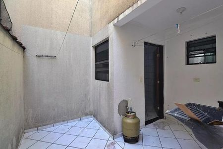 Casa à venda com 87m², 2 quartos e 2 vagas