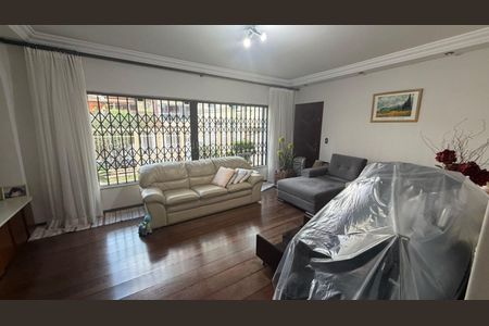 Casa à venda com 3 quartos, 186m² em Vila Curuçá, Santo André