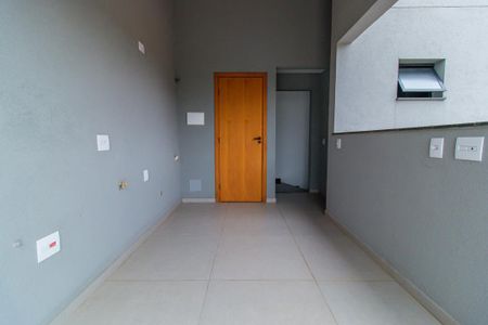 Casa à venda com 81m², 2 quartos e 1 vaga