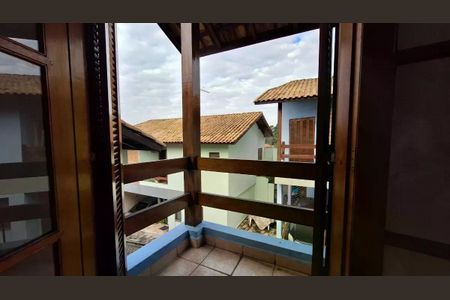 Casa à venda com 95m², 3 quartos e 2 vagas