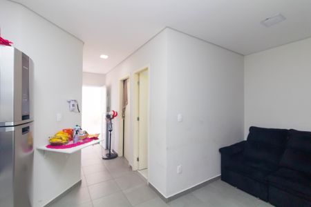Sala/Cozinha de apartamento à venda com 2 quartos, 32m² em Jardim Helena, São Paulo