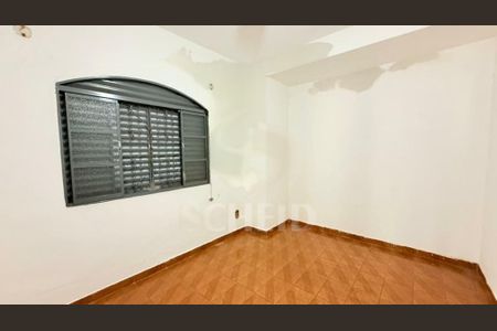 Casa à venda com 3 quartos, 110m² em Jardim Sabara, São Paulo