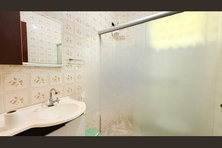 Casa à venda com 3 quartos, 110m² em Jardim Sabara, São Paulo