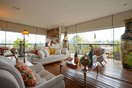 Apartamento à venda com 220m², 3 quartos e 4 vagas