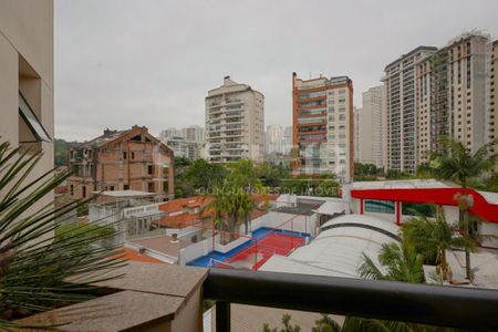 Apartamento à venda com 220m², 3 quartos e 4 vagas