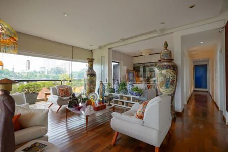 Apartamento à venda com 3 quartos, 220m² em Santo Amaro, São Paulo