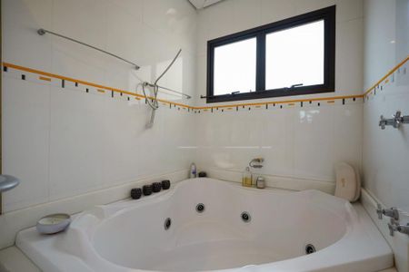 Apartamento à venda com 220m², 3 quartos e 4 vagas