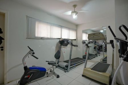 Apartamento à venda com 220m², 3 quartos e 4 vagas