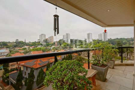 Apartamento à venda com 220m², 3 quartos e 4 vagas
