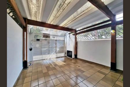 Casa à venda com 2 quartos, 134m² em Alto da Boa Vista, São Paulo