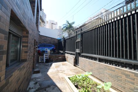 Casa para alugar com 60m², 2 quartos e sem vagaQuintal