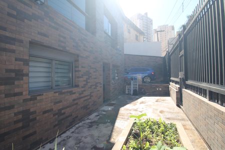Casa para alugar com 60m², 2 quartos e sem vagaQuintal