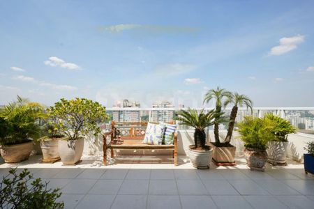 Apartamento à venda com 394m², 3 quartos e 4 vagas