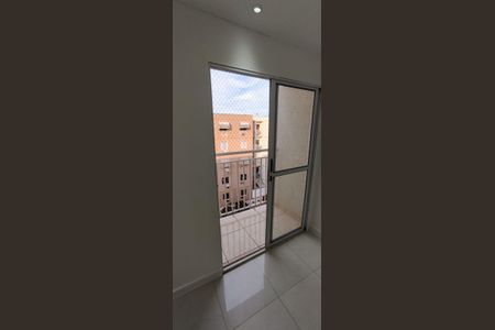 Apartamento para alugar com 45m², 2 quartos e 1 vaga Apartamento para alugar com 45m², 2 quartos e 1 vagaVaranda