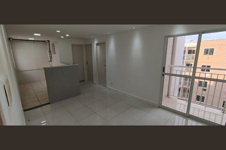 Sala de apartamento para alugar com 2 quartos, 45m² em Bom Pastor, Belford Roxo
