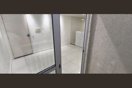 Sala de apartamento para alugar com 2 quartos, 45m² em Bom Pastor, Belford Roxo