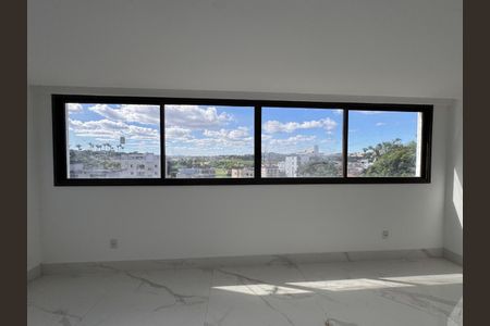 Apartamento à venda com 4 quartos, 250m² em Santa Rosa, Belo Horizonte
