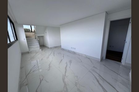 Apartamento à venda com 4 quartos, 250m² em Santa Rosa, Belo Horizonte