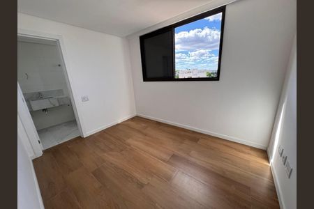 Apartamento à venda com 4 quartos, 250m² em Santa Rosa, Belo Horizonte