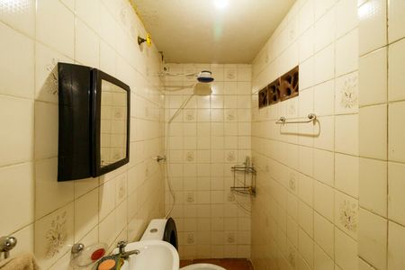Casa à venda com 200m², 2 quartos e 3 vagas Casa à venda com 200m², 2 quartos e 3 vagasBanheiro 2