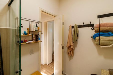 Casa à venda com 200m², 2 quartos e 3 vagas Casa à venda com 200m², 2 quartos e 3 vagasBanheiro