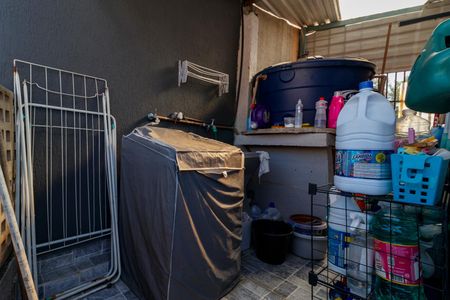 Casa à venda com 200m², 2 quartos e 3 vagas Casa à venda com 200m², 2 quartos e 3 vagasÁrea externa