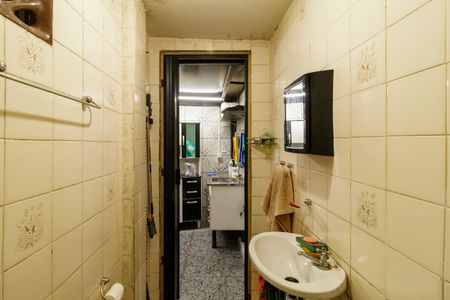 Casa à venda com 200m², 2 quartos e 3 vagas Casa à venda com 200m², 2 quartos e 3 vagasBanheiro 2