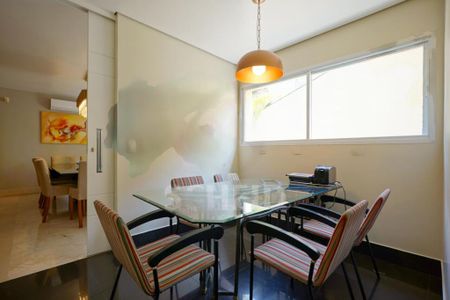 Casa à venda com 4 quartos, 565m² em Santo Amaro, São Paulo